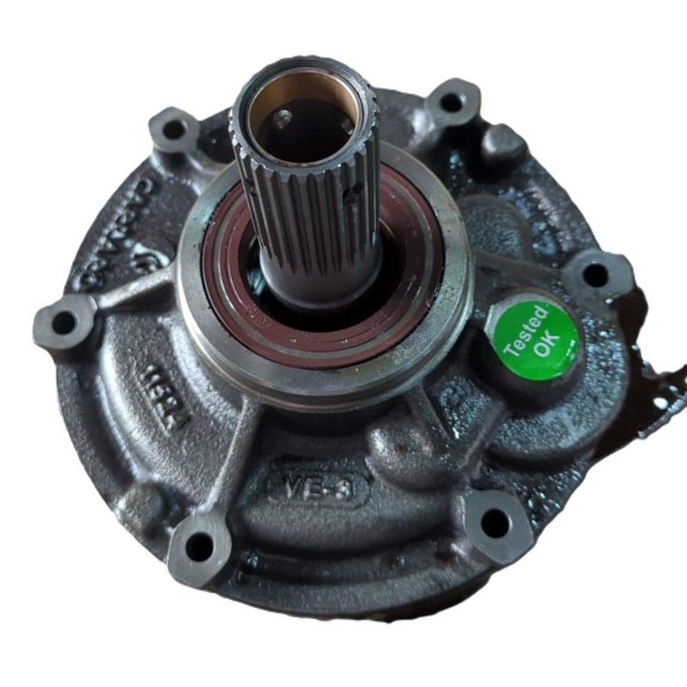 Carraro Genuine 134725 Charging Pump front view – OEM compatible with ACE, Escorts, and Case.
